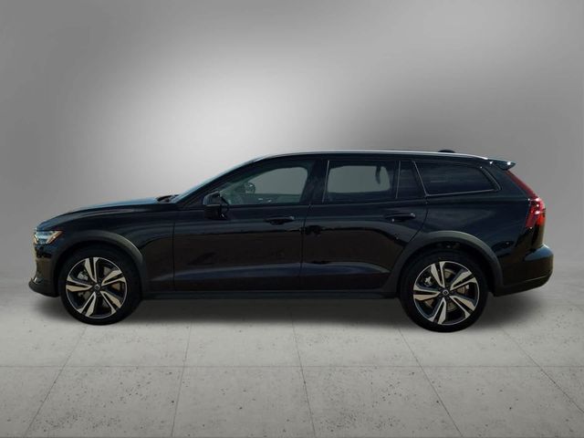 2025 Volvo V60 Cross Country Plus