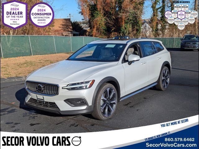 2025 Volvo V60 Cross Country Ultra