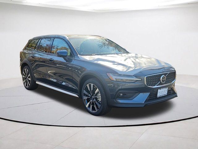 2025 Volvo V60 Cross Country Ultra