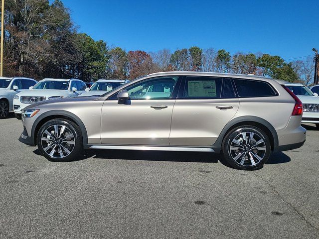 2025 Volvo V60 Cross Country Ultra