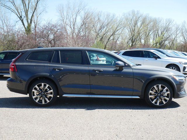 2025 Volvo V60 Cross Country Ultra