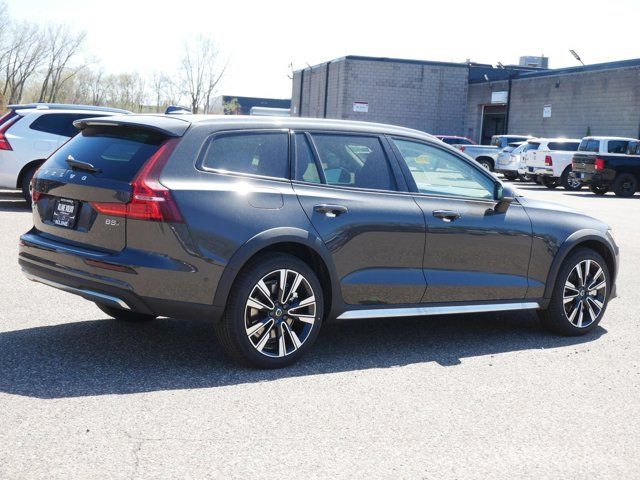 2025 Volvo V60 Cross Country Ultra