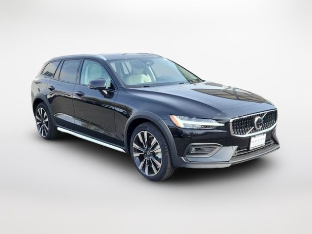 2025 Volvo V60 Cross Country Ultra