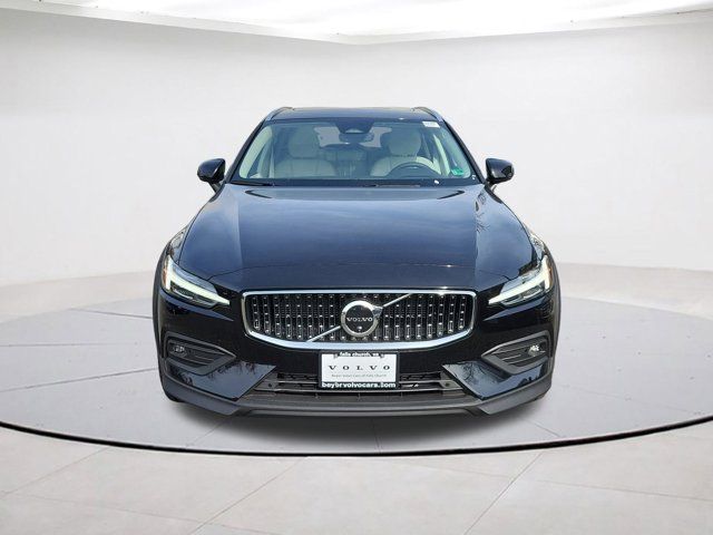 2025 Volvo V60 Cross Country Ultra