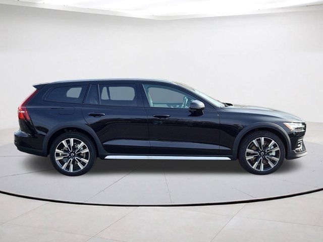 2025 Volvo V60 Cross Country Ultra