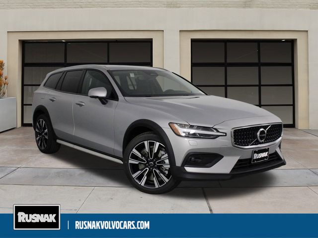 2025 Volvo V60 Cross Country Ultra