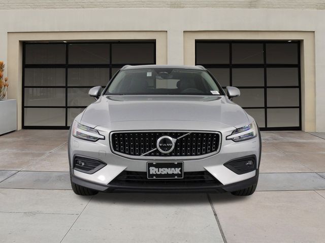 2025 Volvo V60 Cross Country Ultra