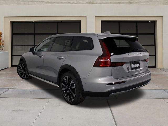 2025 Volvo V60 Cross Country Ultra