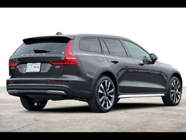 2025 Volvo V60 Cross Country Ultra