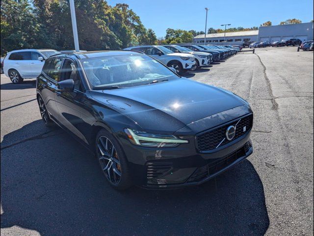 2025 Volvo V60 Plug-In Hybrid Polestar Engineered