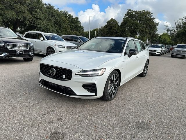 2025 Volvo V60 Plug-In Hybrid Polestar Engineered