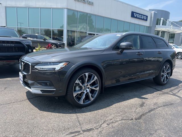 2025 Volvo V90 Cross Country Ultra