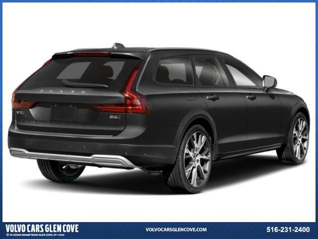 2025 Volvo V90 Cross Country Plus