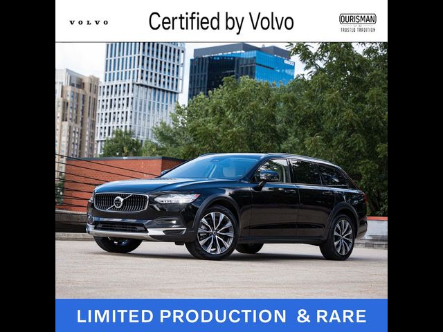 2025 Volvo V90 Cross Country Plus