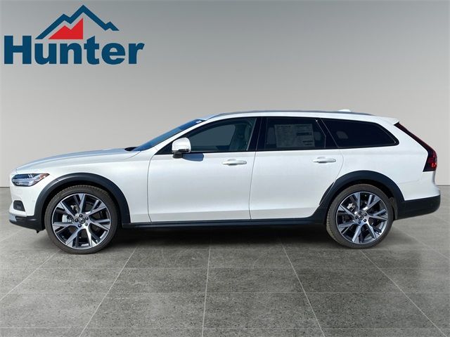 2025 Volvo V90 Cross Country Ultra