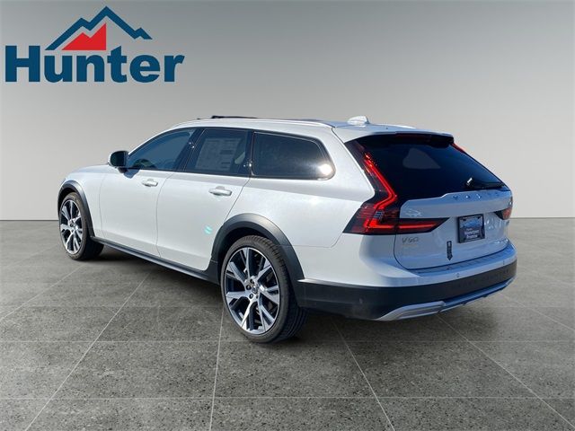 2025 Volvo V90 Cross Country Ultra