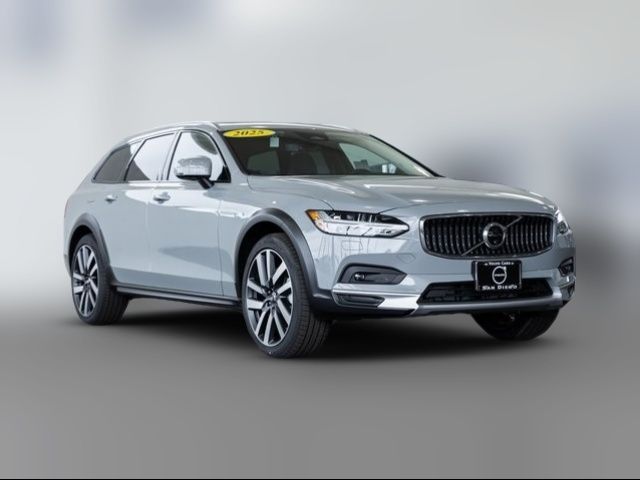 2025 Volvo V90 Cross Country Ultra