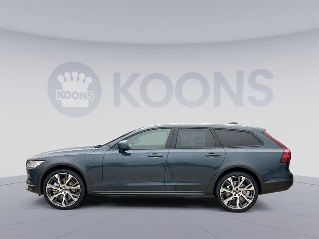 2025 Volvo V90 Cross Country Ultra