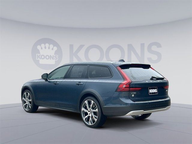 2025 Volvo V90 Cross Country Ultra