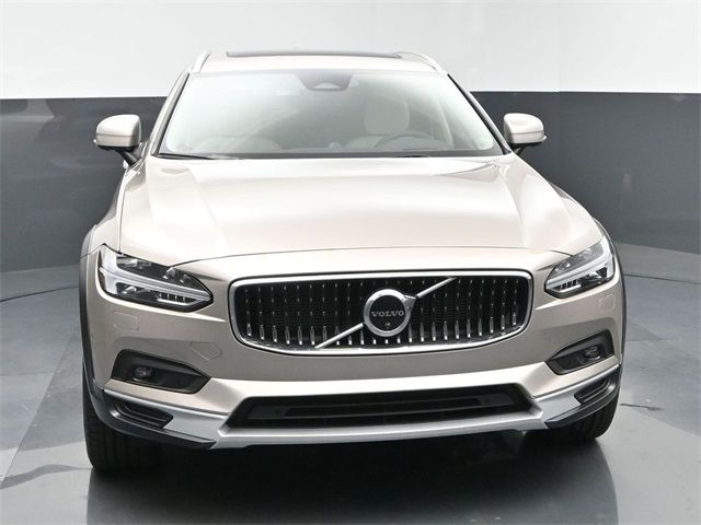 2025 Volvo V90 Cross Country Ultra