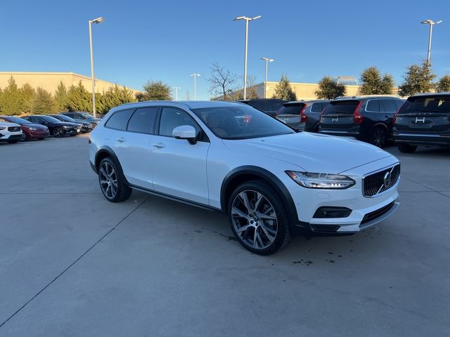 2025 Volvo V90 Cross Country Ultra