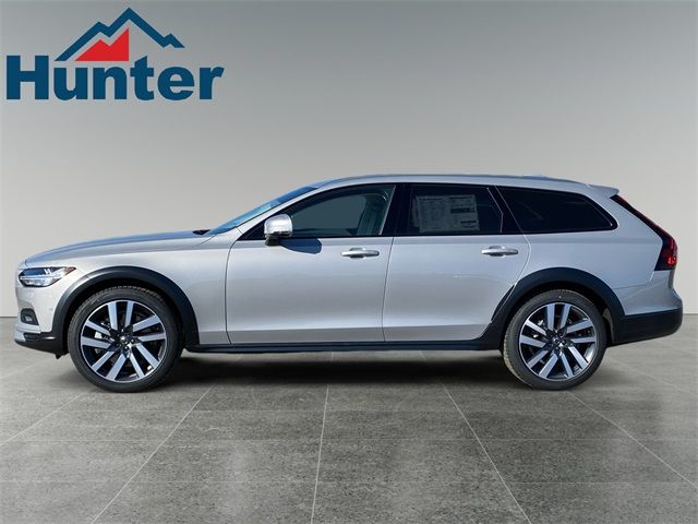 2025 Volvo V90 Cross Country Ultra