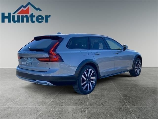 2025 Volvo V90 Cross Country Ultra