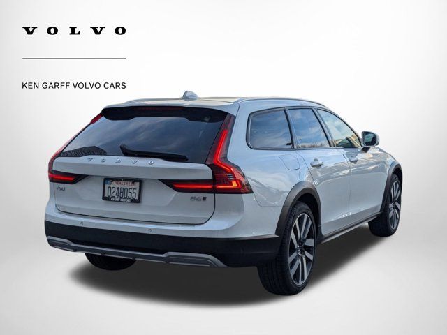 2025 Volvo V90 Cross Country Ultra