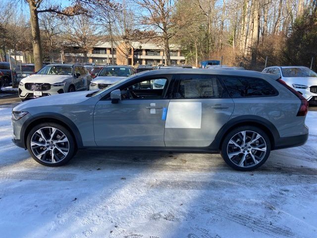 2025 Volvo V90 Cross Country Ultra