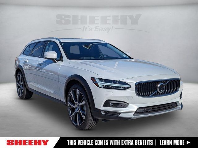 2025 Volvo V90 Cross Country Ultra