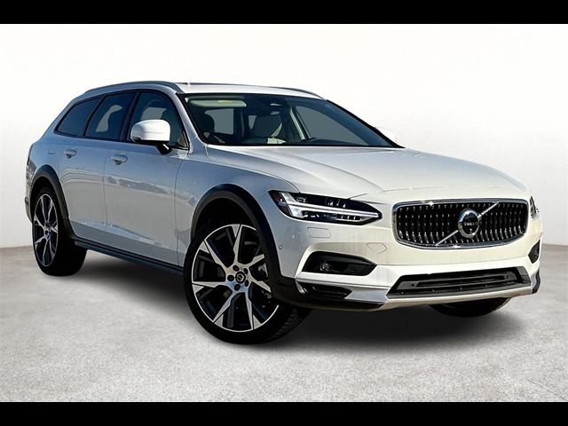 2025 Volvo V90 Cross Country Ultra