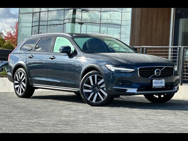 2025 Volvo V90 Cross Country Ultra