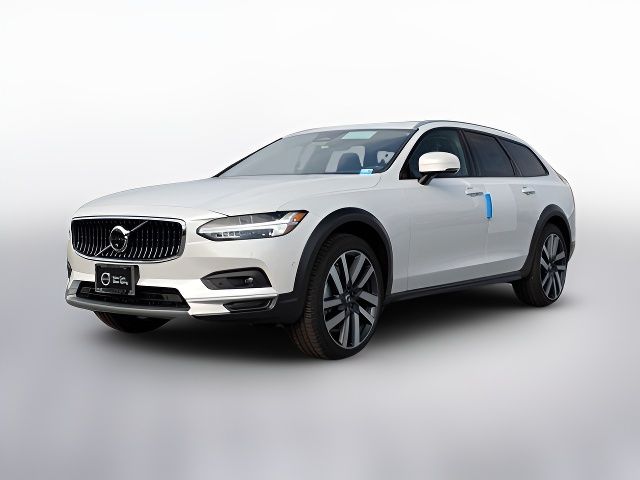 2025 Volvo V90 Cross Country Plus