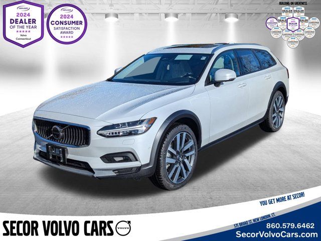 2025 Volvo V90 Cross Country Ultra