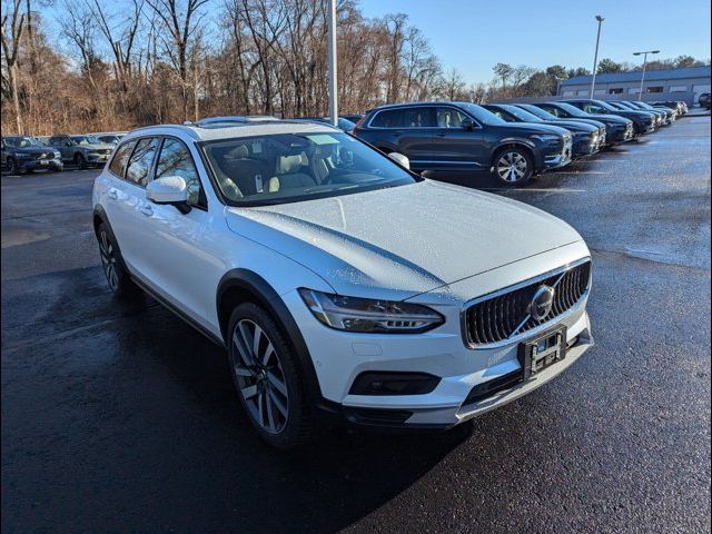 2025 Volvo V90 Cross Country Ultra