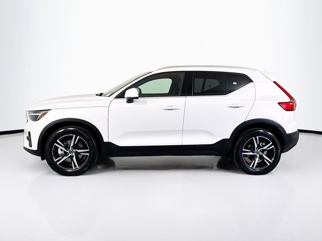 2025 Volvo XC40 Core Bright Theme
