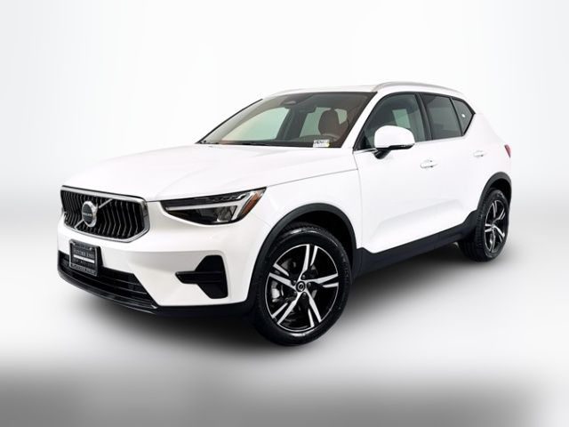 2025 Volvo XC40 Core Bright Theme