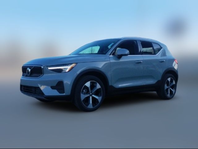 2025 Volvo XC40 Core Bright Theme