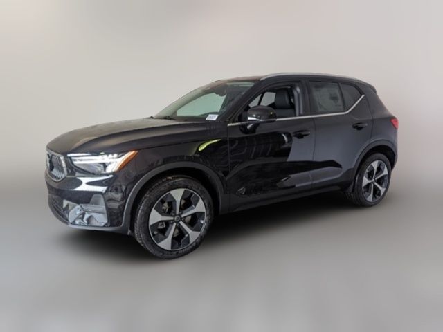 2025 Volvo XC40 Core Bright Theme