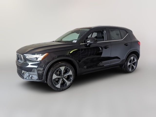 2025 Volvo XC40 Core Bright Theme