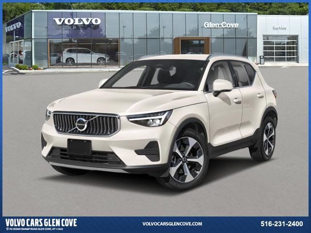 2025 Volvo XC40 Core Bright Theme