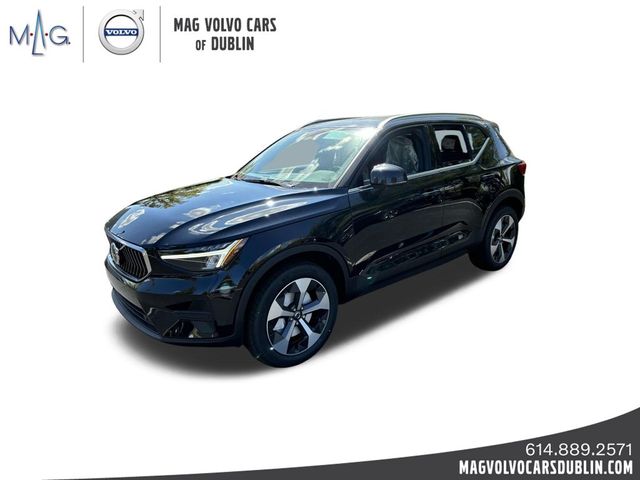 2025 Volvo XC40 Core Bright Theme