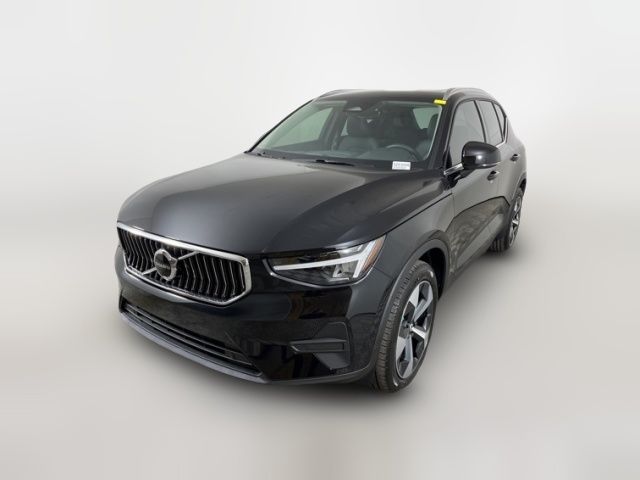 2025 Volvo XC40 Core Bright Theme