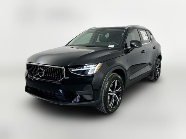 2025 Volvo XC40 Core Bright Theme