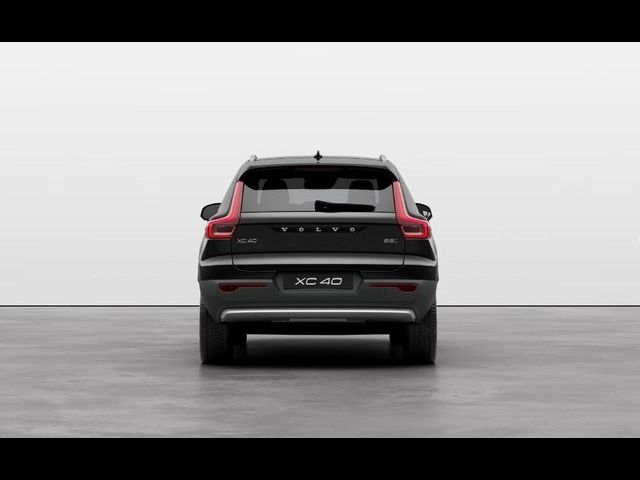 2025 Volvo XC40 Core Bright Theme