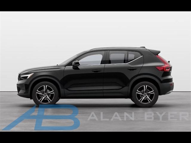 2025 Volvo XC40 Core Bright Theme