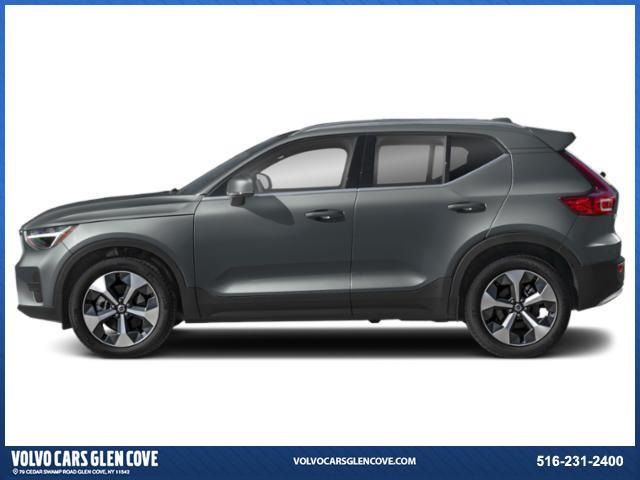 2025 Volvo XC40 Core Bright Theme