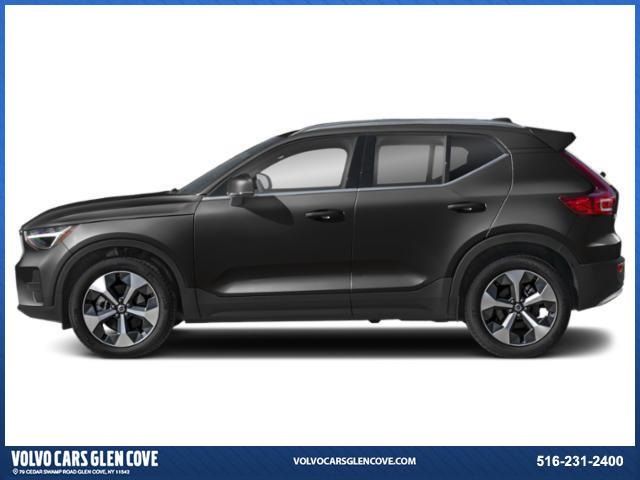 2025 Volvo XC40 Core Bright Theme