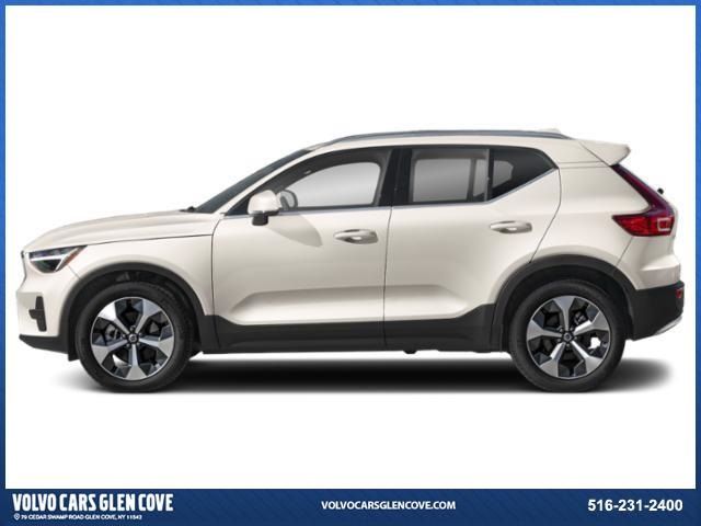 2025 Volvo XC40 Core Bright Theme