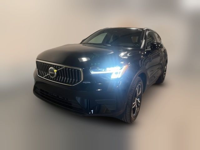 2025 Volvo XC40 Core Bright Theme